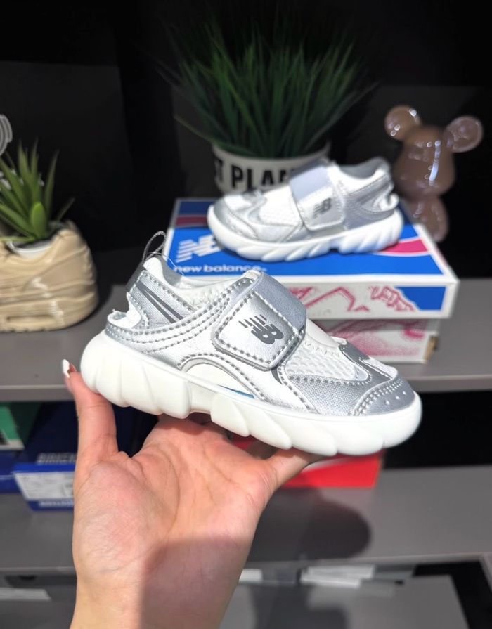 New Balance Freedle Sandal White