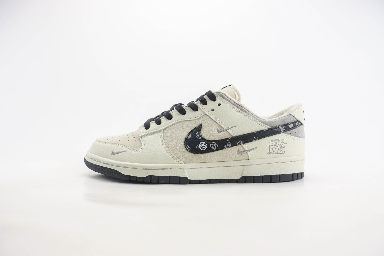 Nike SB Dunk Low Stussy 17