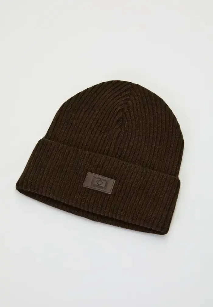 Canada snow #hat18
