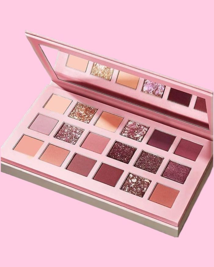 NUDE нүдний тень