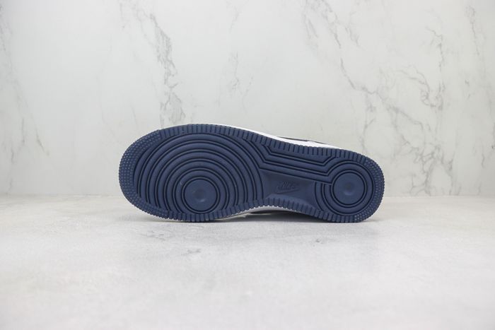 Nike Air Force 1 Low 389