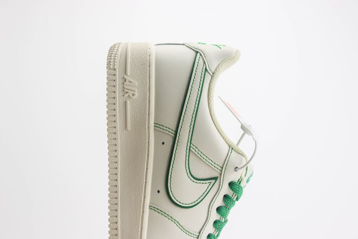 Nike Air Force 1 Low 320