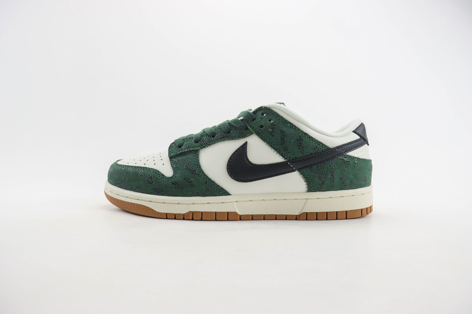 Nike Dunk Low 'Green Snake' 