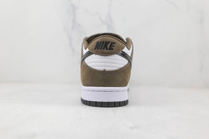 Nike SB Dunk Low Pro 'Tail End' 