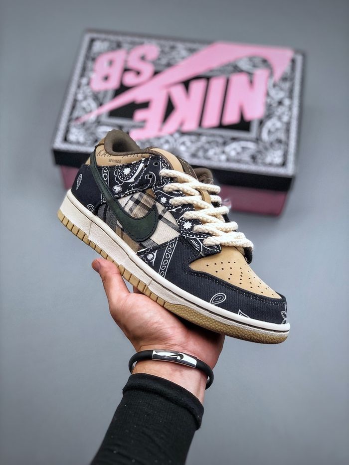 Travis Scott x SB Dunk low “Jackboys”