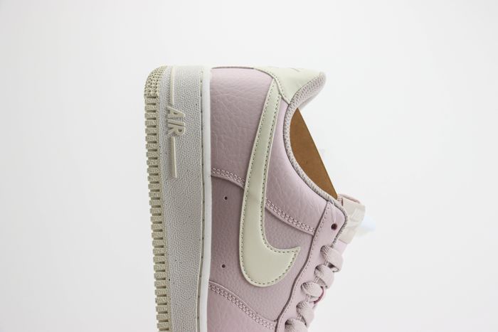 Nike Air Force 1 '07 Low Platinum Violet 