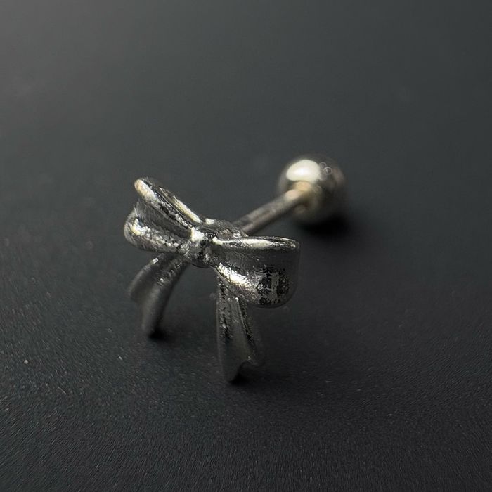 Мөгөөрсний ээмэг