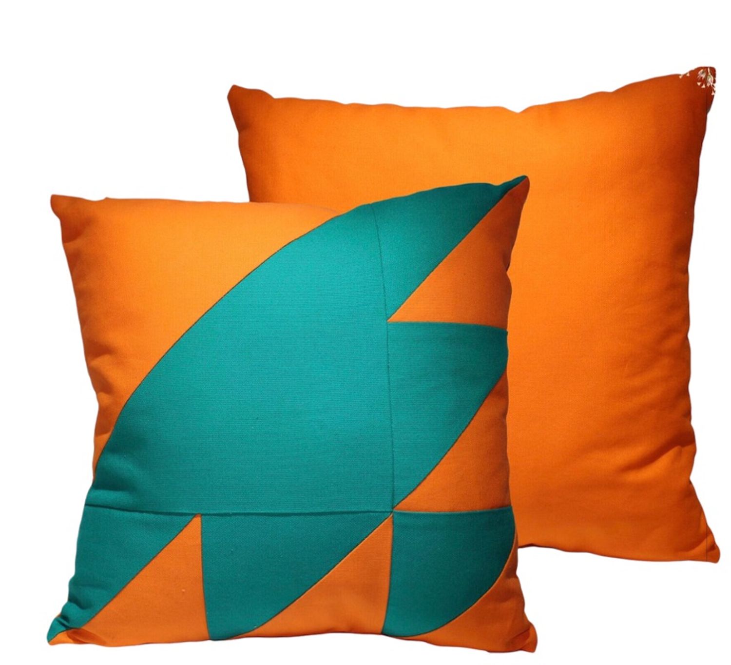 Шар дээр ногоон оруулгатай тааран