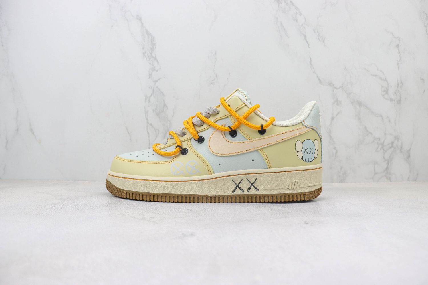 Nike Air Force 1 Low x KAWS 11