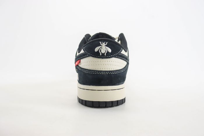 Nike SB Dunk Low x GUCCI 15