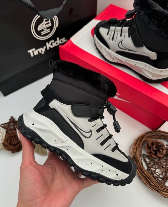 Nike ACG Mountain Fly