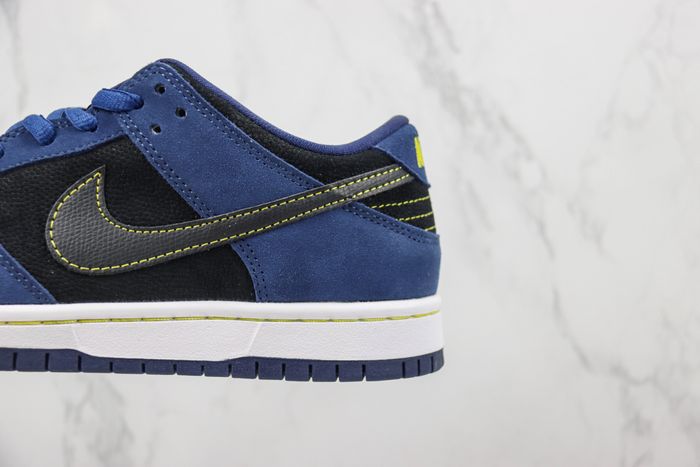 Nike SB Dunk Low Midnight Navy Black