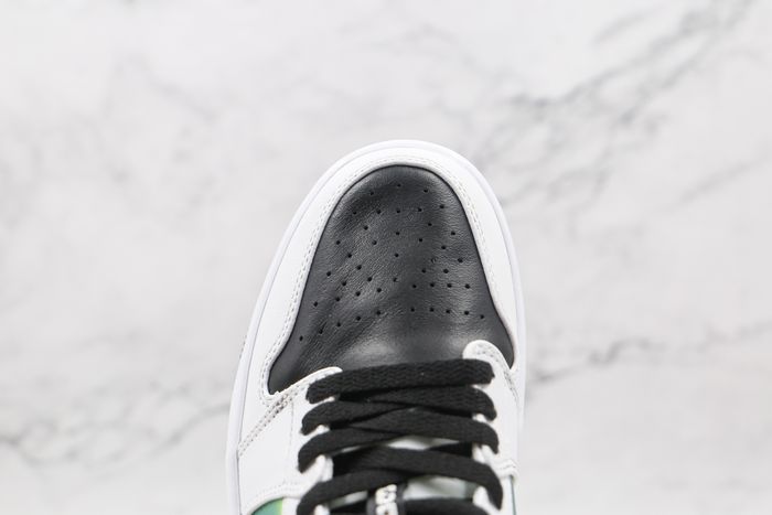 Jordan 1 Low Metallic Gold (GS)