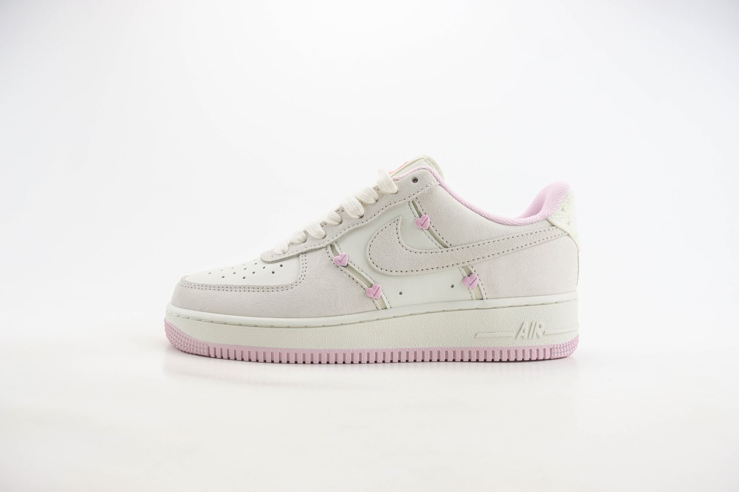  Air Force 1 Low 'Valentine's Day 2025'