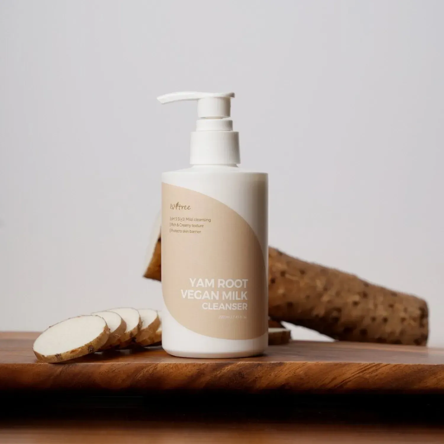 Isntree yam root vegan milk cleanser