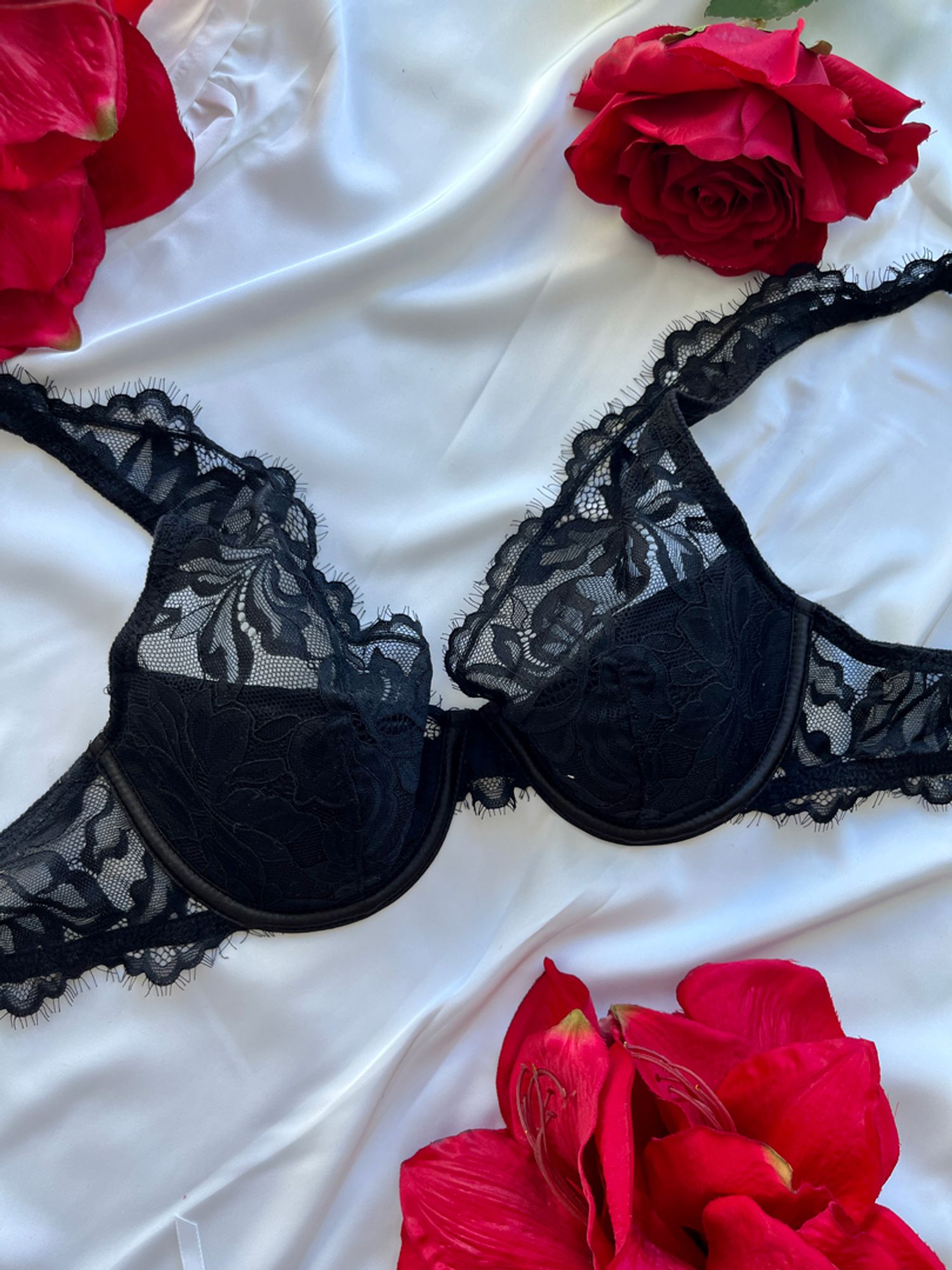 Хагас хатуулгатай хөхний даруулга дан