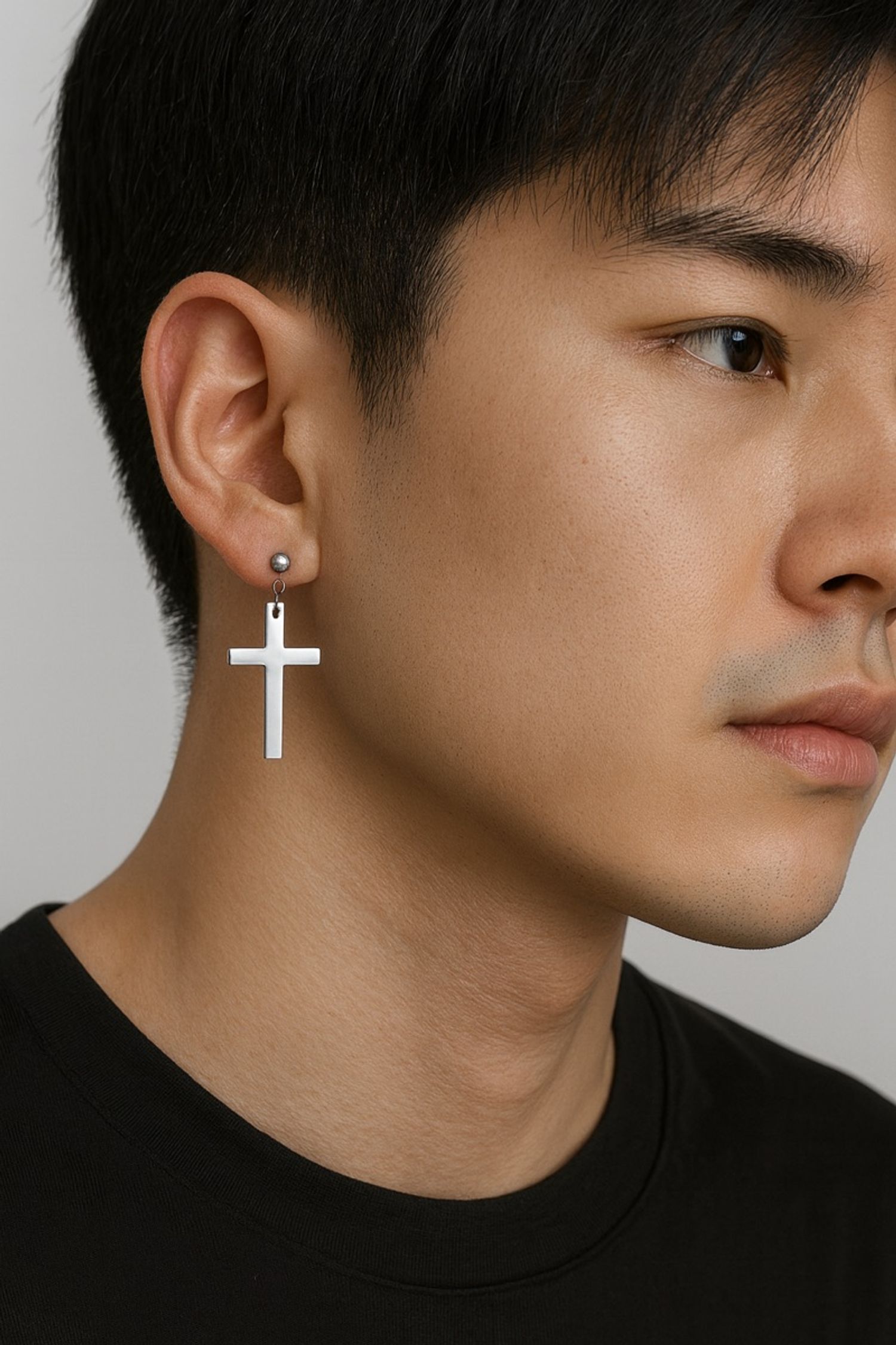 Эрэгтэй ээмэг