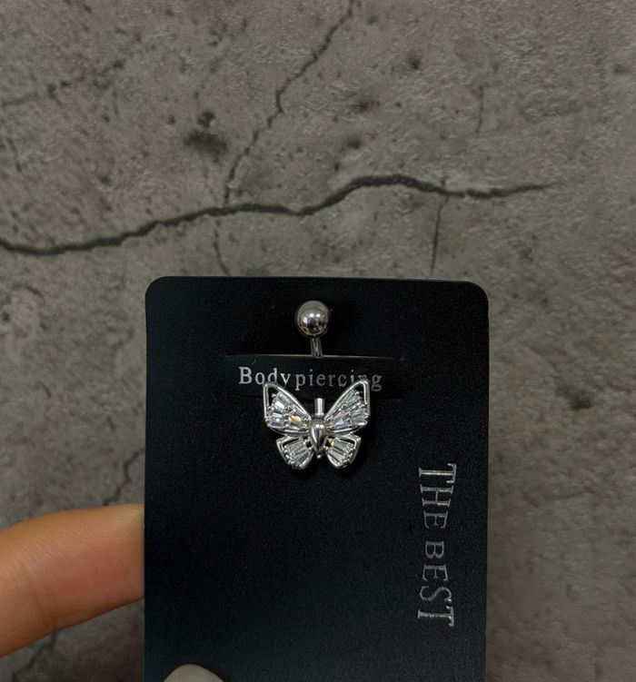 Хүйсний ээмэг 