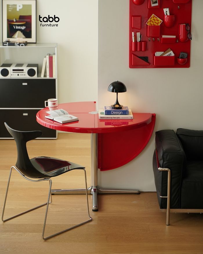 FOLDABLE ROUND TABLE