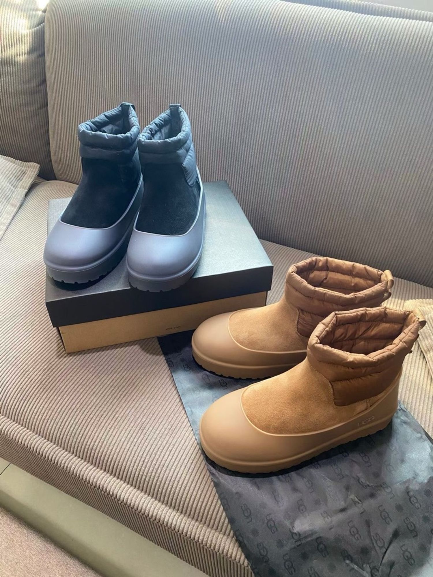 Шинэчлэгдсэн lace-up захиалгаар