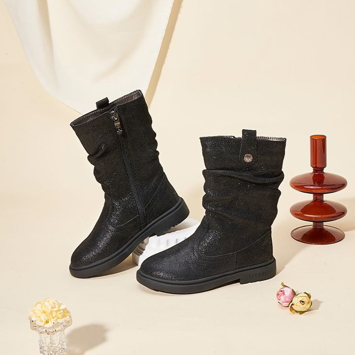 Хагас түрүйтэй гутал