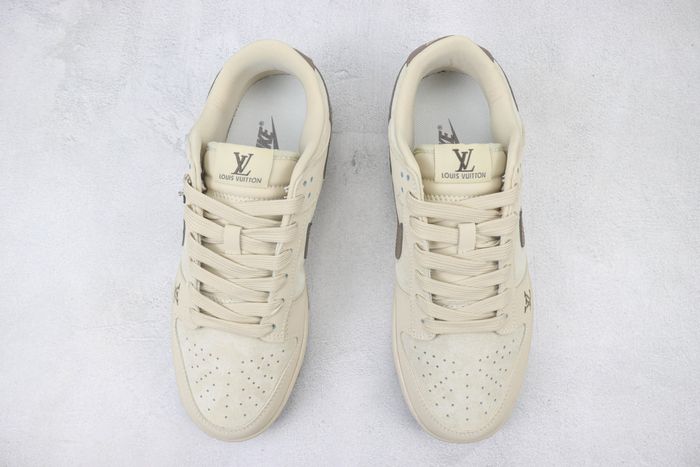 Nike SB Dunk Low x LV 98