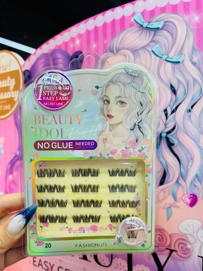 Наадаг сормуус 