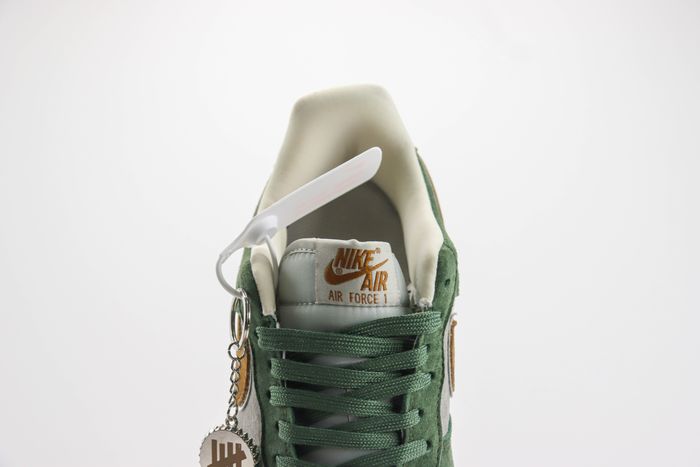 Nike Air Force 1 Low x Undefeated 15