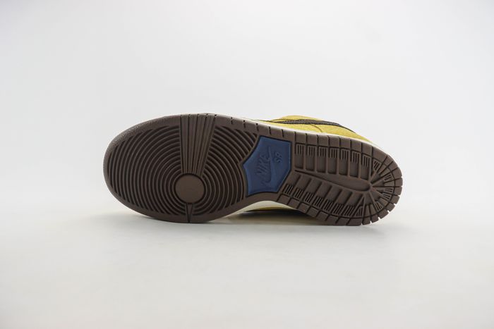 Nike SB Dunk Low Pro Skate Shoes