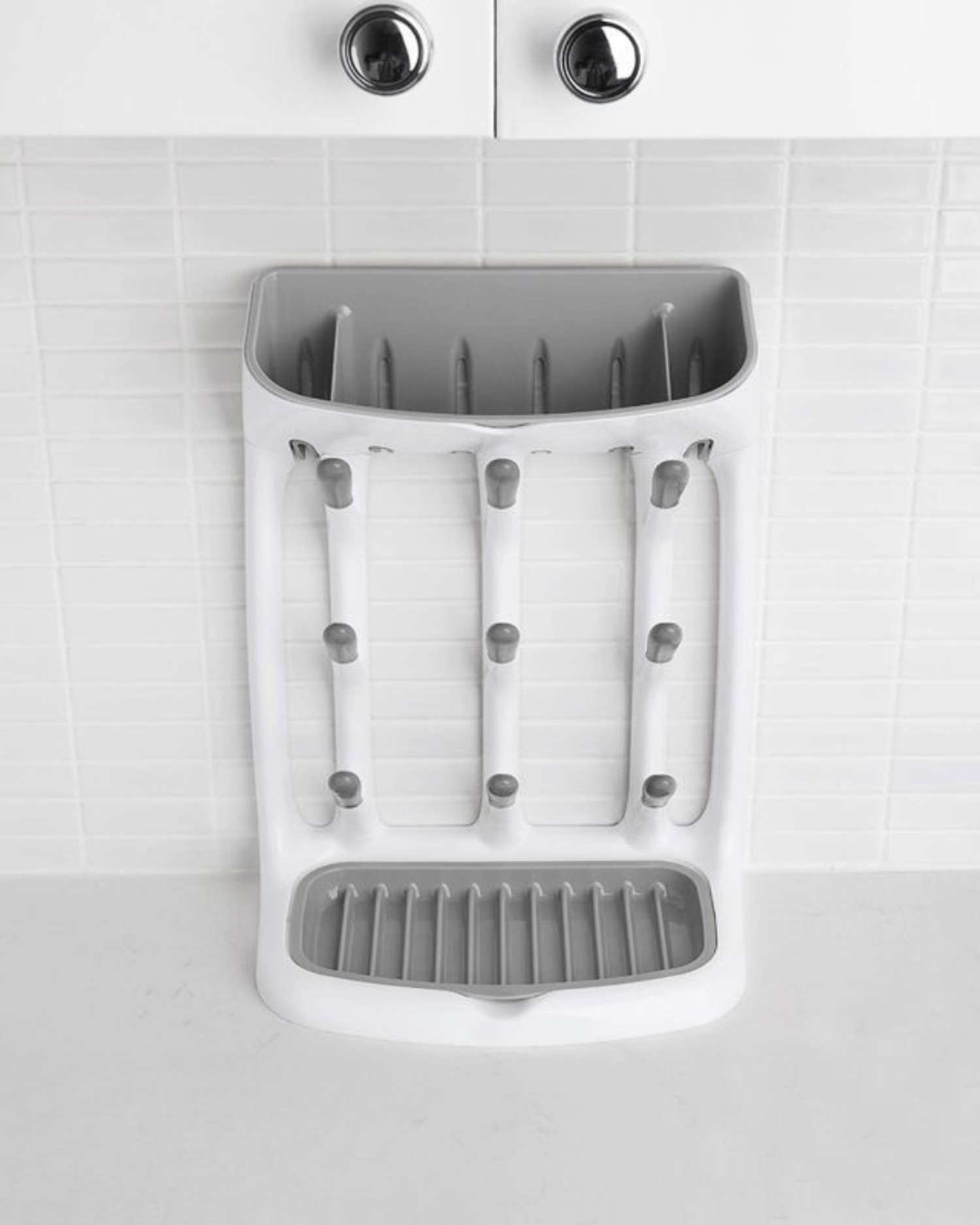 Угж хатаагч босоо тавиур