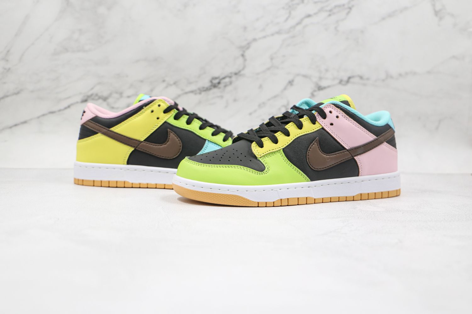 Nike SB Dunk Low “Free 99”