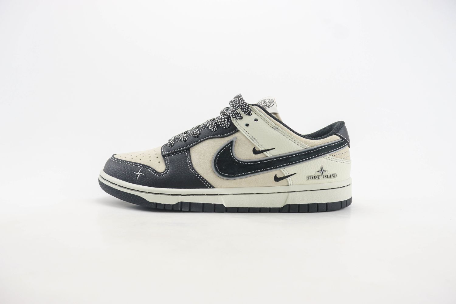 Nike SB Dunk Low x Stone Island 06