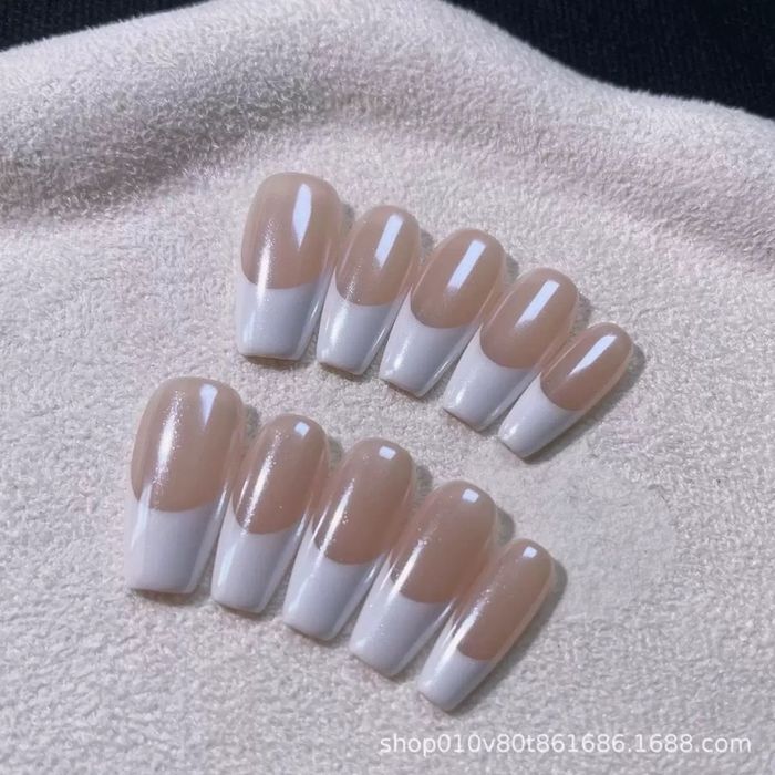 Наадаг хумс