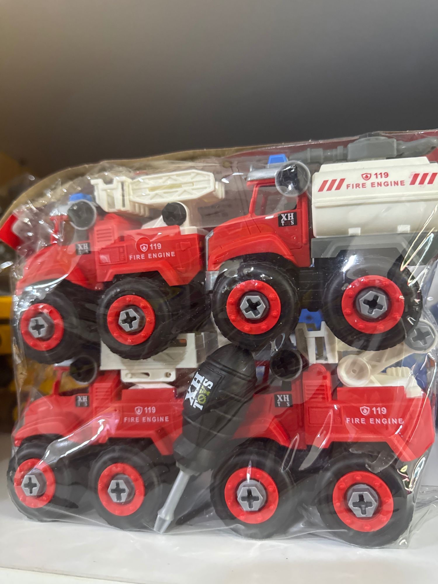 2319 - 4тэй машин улаан 