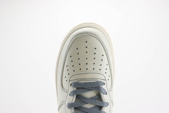 Nike Air Force 1 Mid