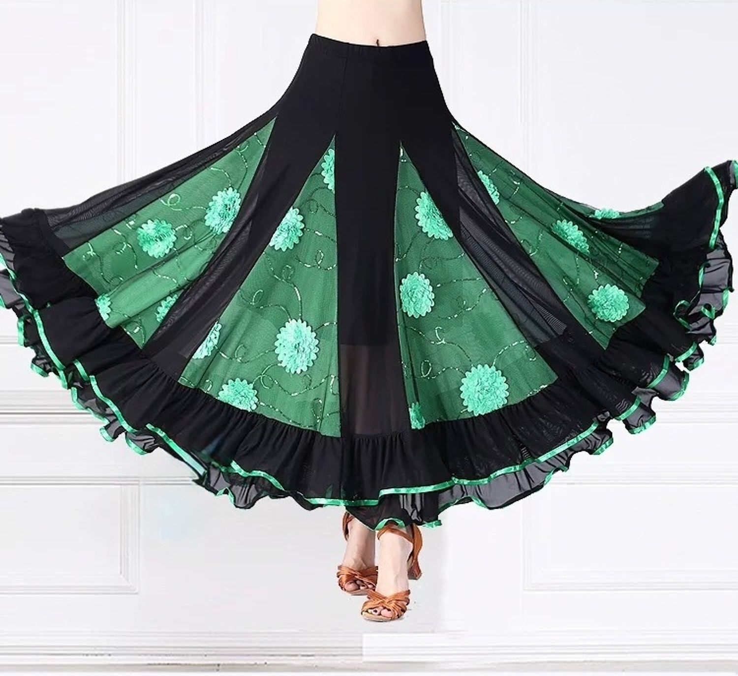 Бүжгийн юбка /цэцэгтэй урт хормойтой/