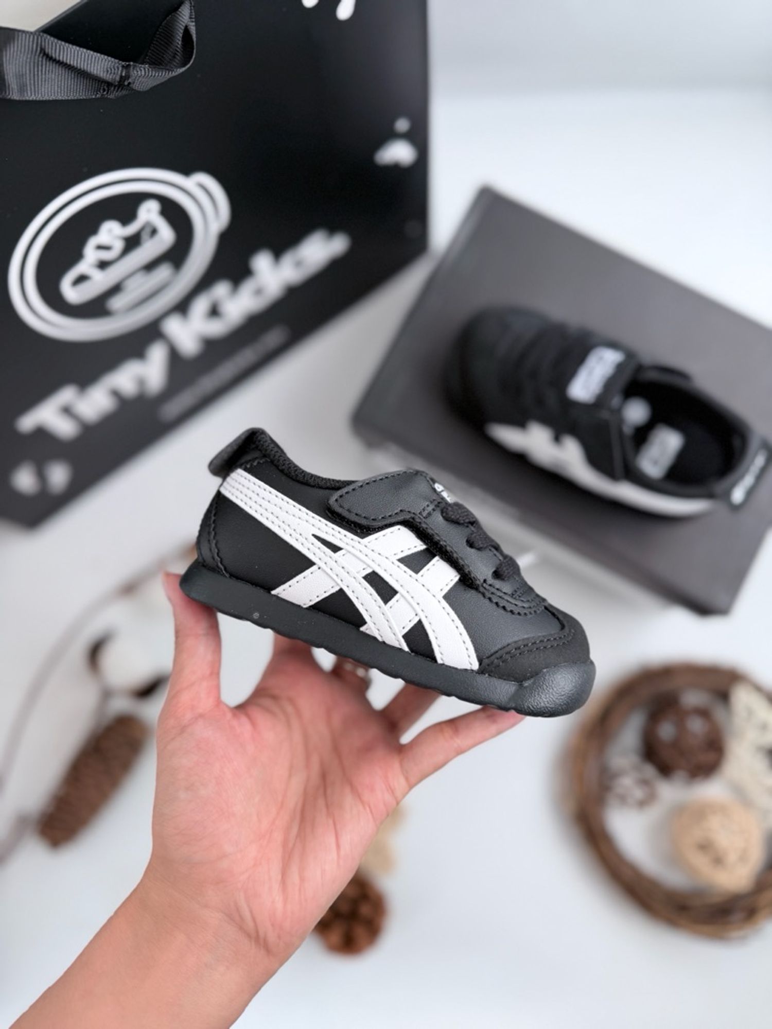 Onitsuka Tiger All Black