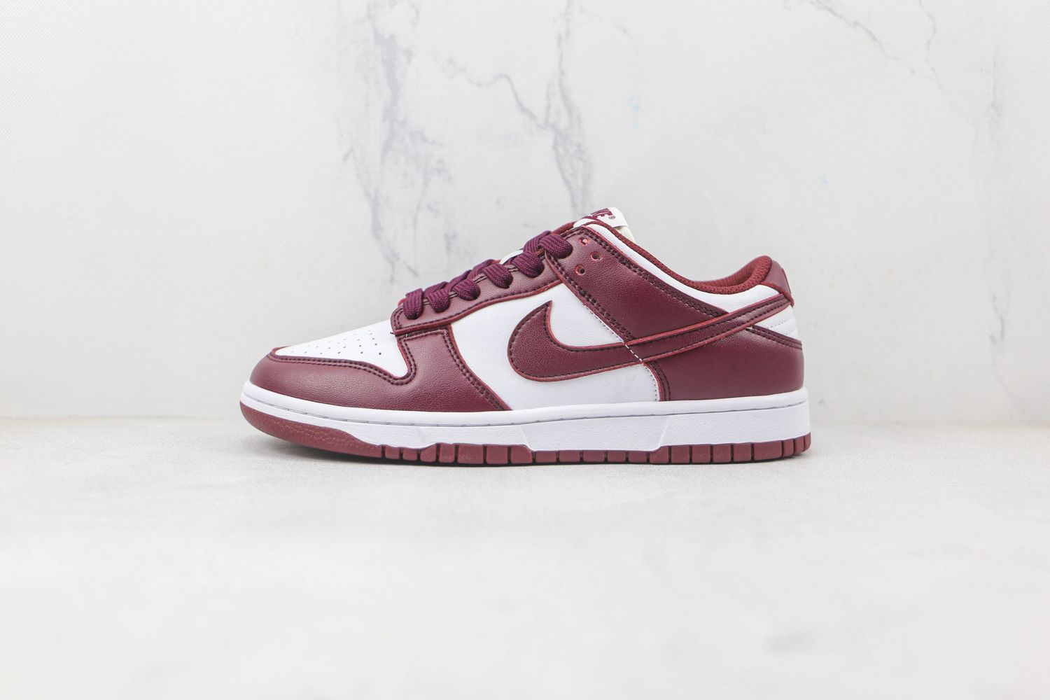 Nike SB Dunk Low"Team Red/Bordeaux"