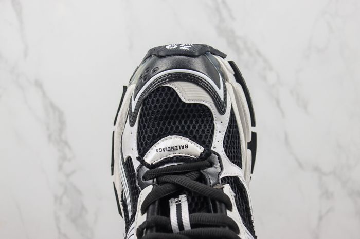 Balenciaga 7.0  Runner