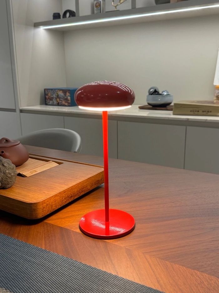 Лед ширээний гэрэл