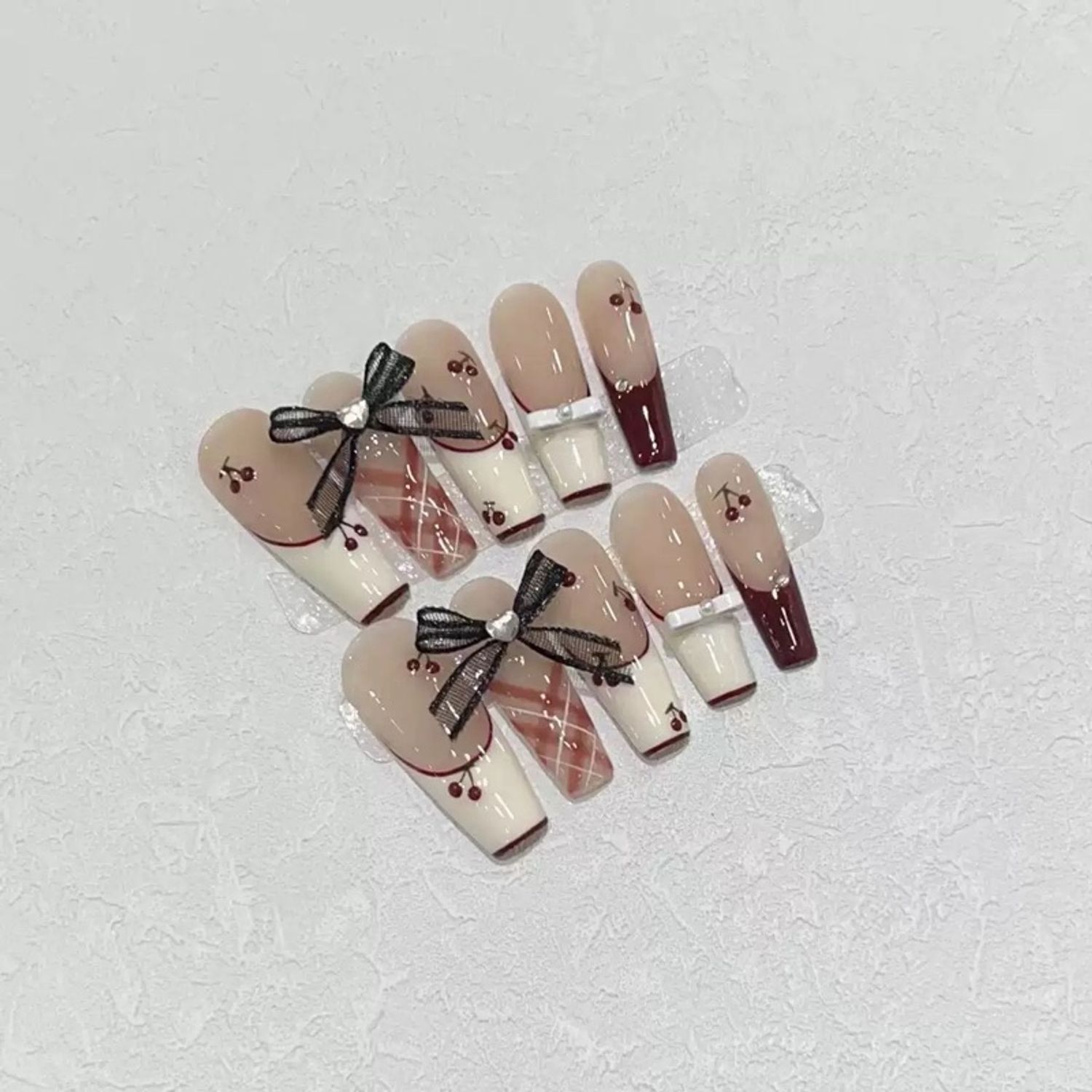 Наадаг хумс 