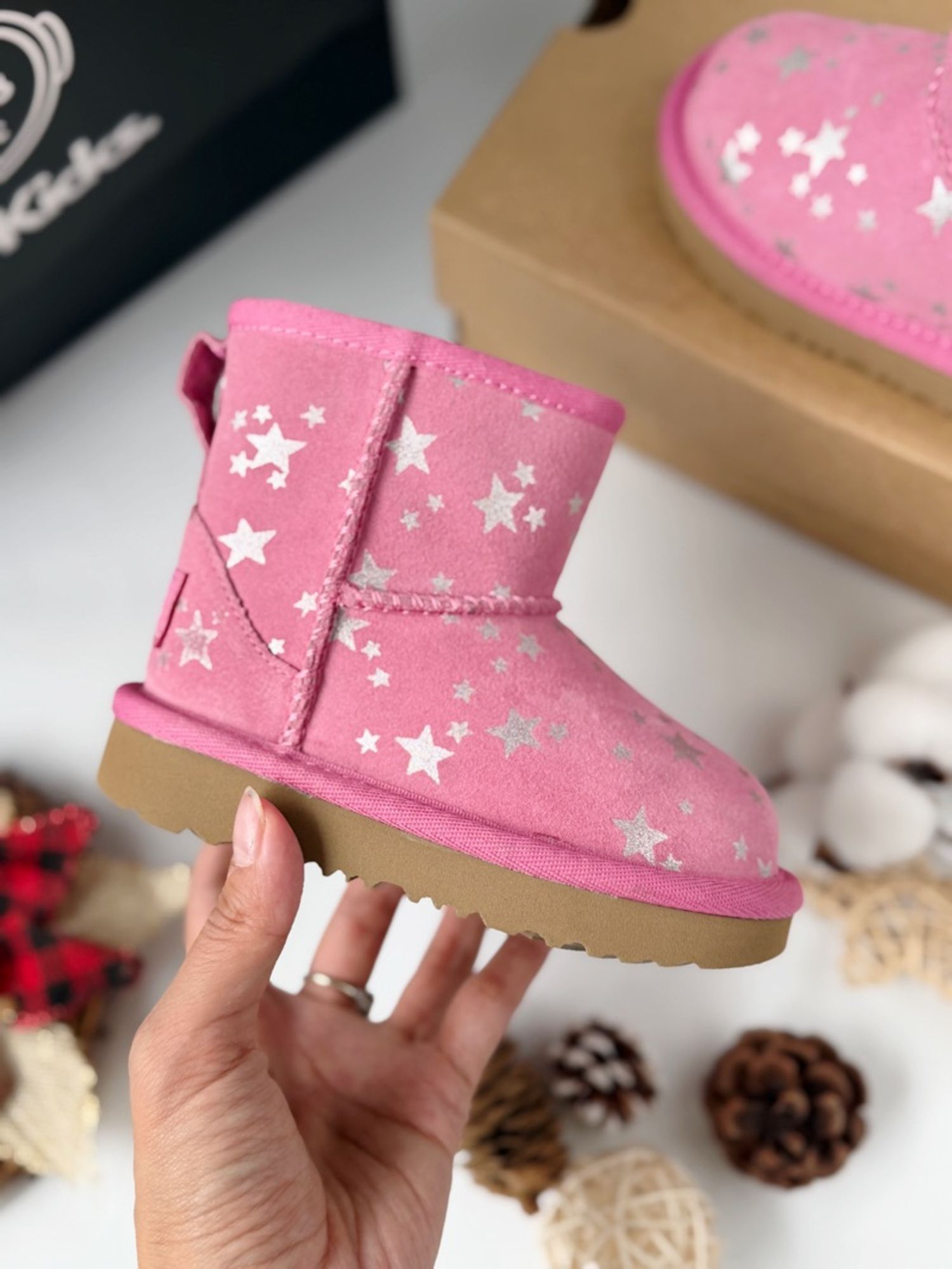 UGG Pink Star
