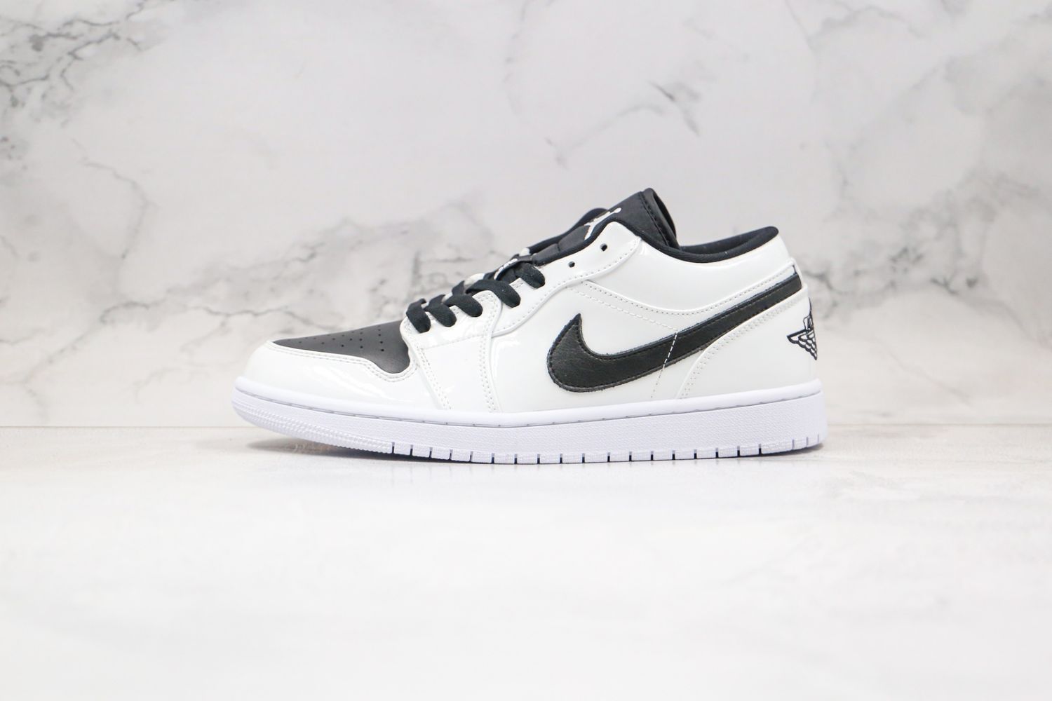 Jordan 1 Low White Black Patent (GS)