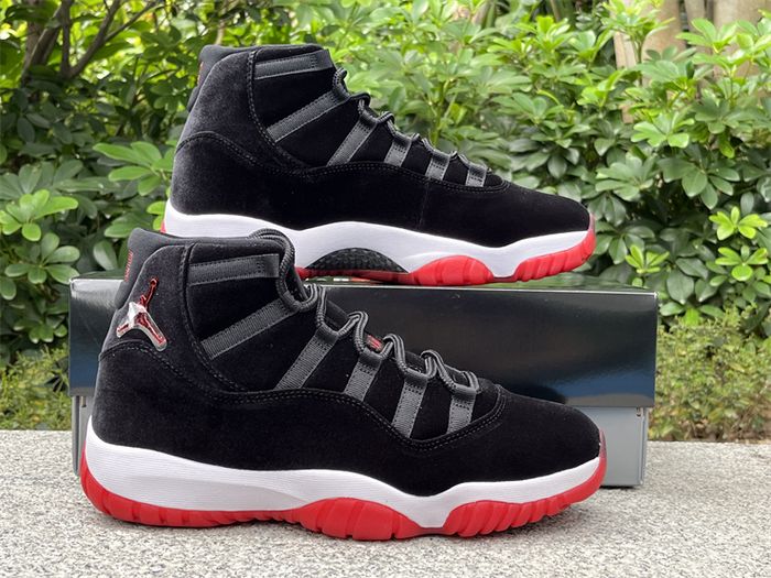 Air Jordan 11 WMNS “Bred Velvet”
