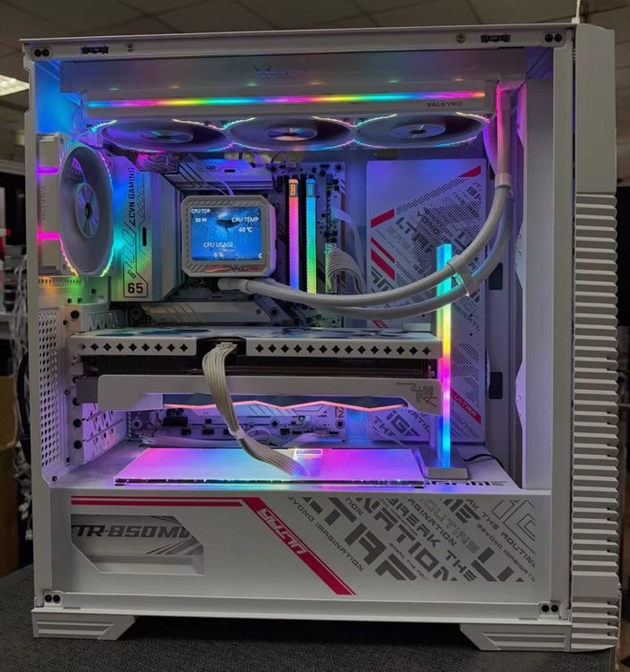 R7 7800X3D/DDR5 48GB/RTX4070S/1TB/850W