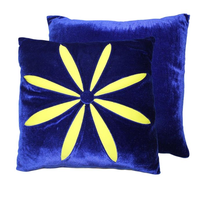 шар дээр цэнхэр олон талт