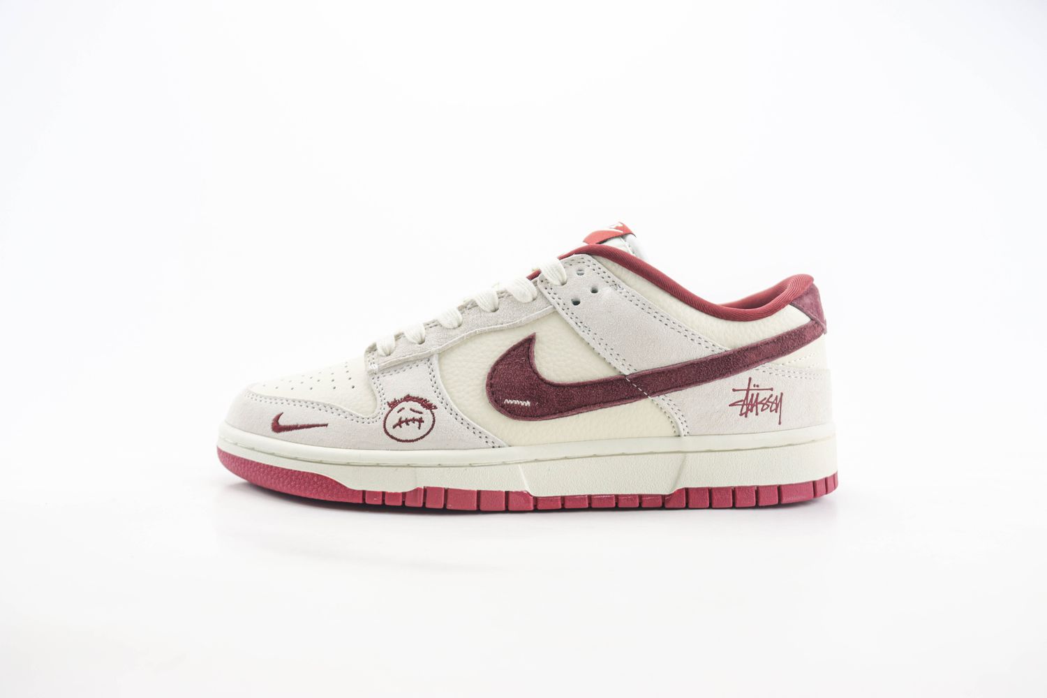 Nike SB Dunk Low Stussy 09