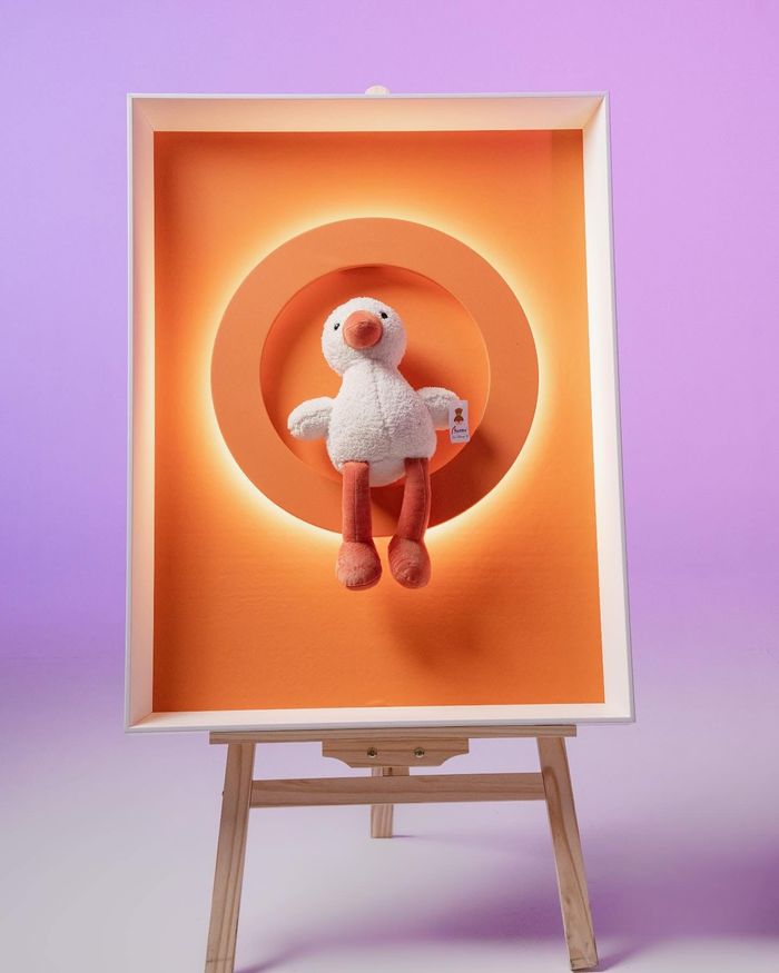 Гэрэлтэй ханын чимэглэл