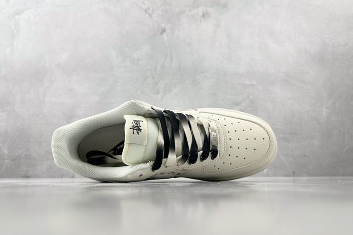 Nike Airforce 1 Low x Stussy 16