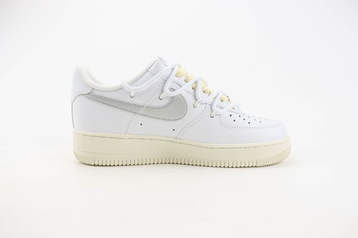 Nike Air Force 1 Low 158